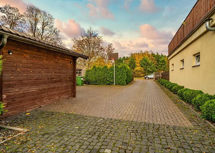 Amber Villa